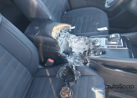 2024 Mitsubishi Outlander Se 2.5 S-Awc/Se Black Edition S-Awc/Se Black Edition W/Pano Roof S-Awc/Se Ralliart S-Awc из США, поврежденный, VIN JA4J4VA83RZ059637